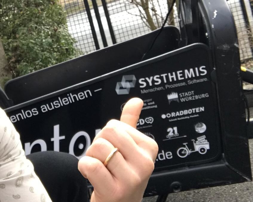 „Lastenrad Anton“ mit SYSTHEMIS-Logo